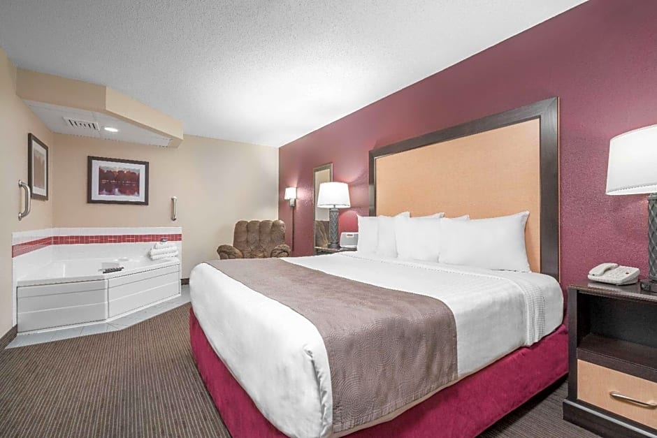 AmericInn by Wyndham Detroit Lakes
