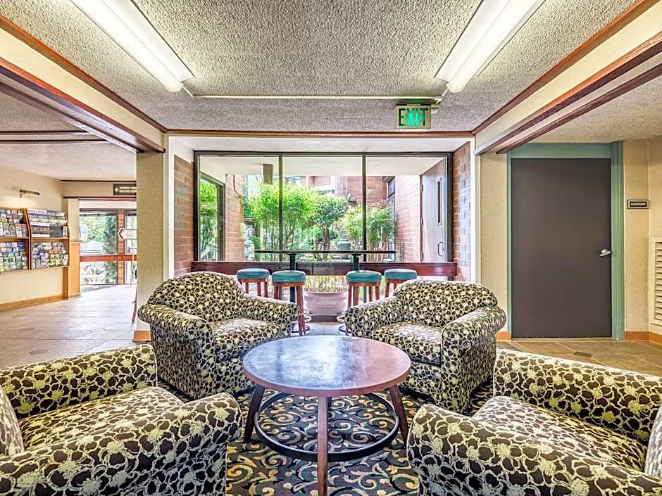 University Place Hotel
