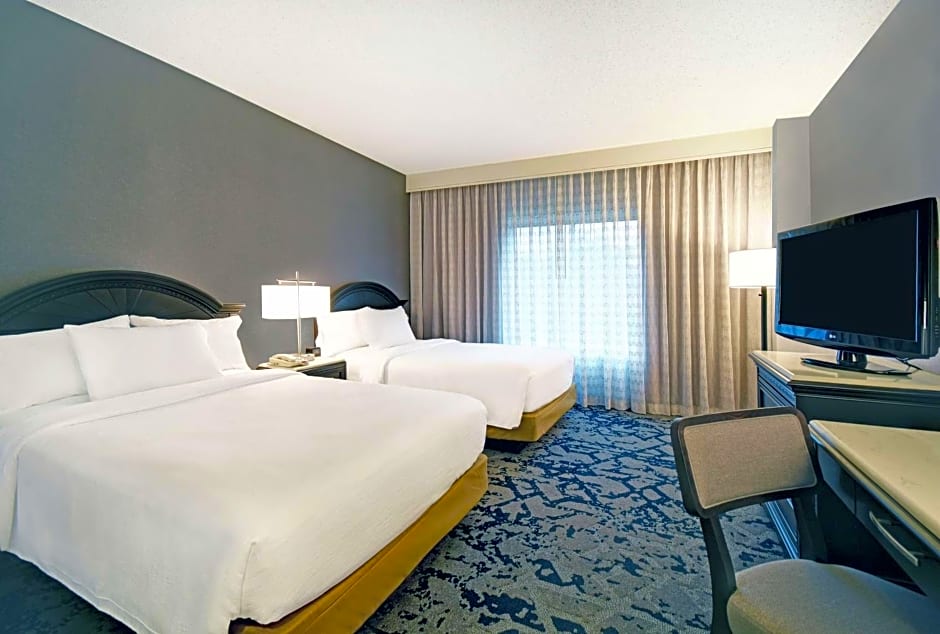 Embassy Suites By Hilton Charleston