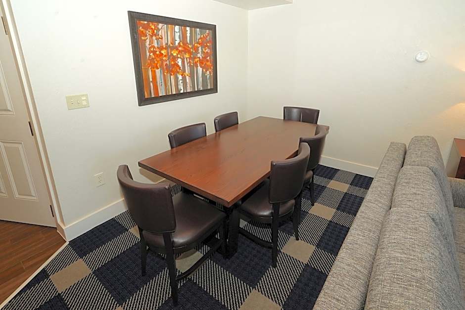 Heavenly Village Condos - Grand Residence