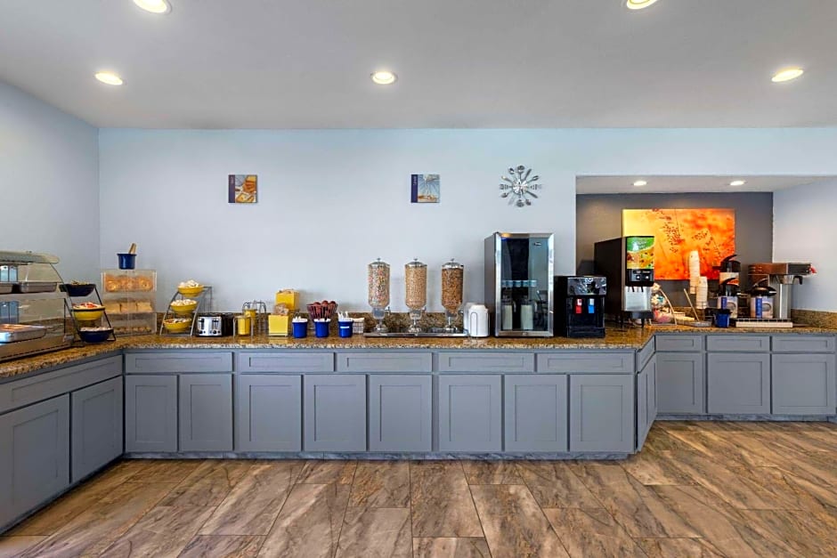 Days Inn & Suites by Wyndham Tucson/Marana