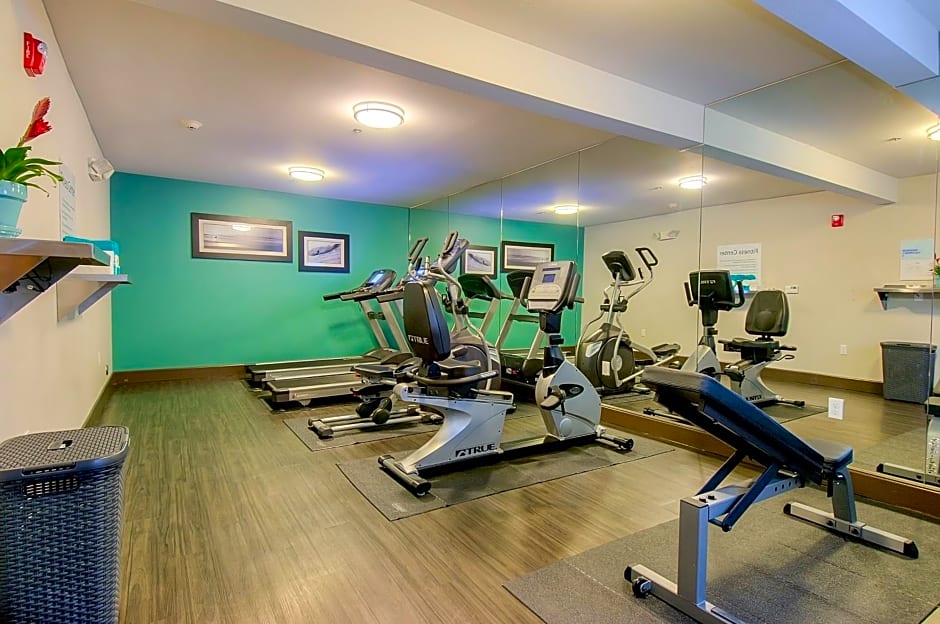 Holiday Inn Express Hotel & Suites Carlsbad Beach