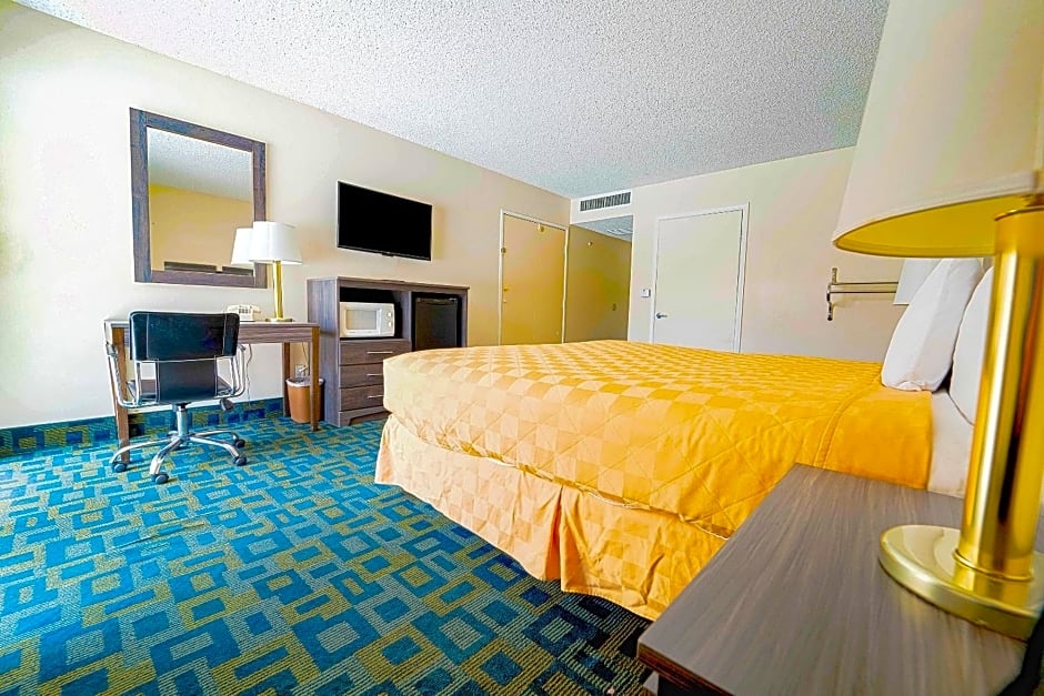 Royal Plaza Inn