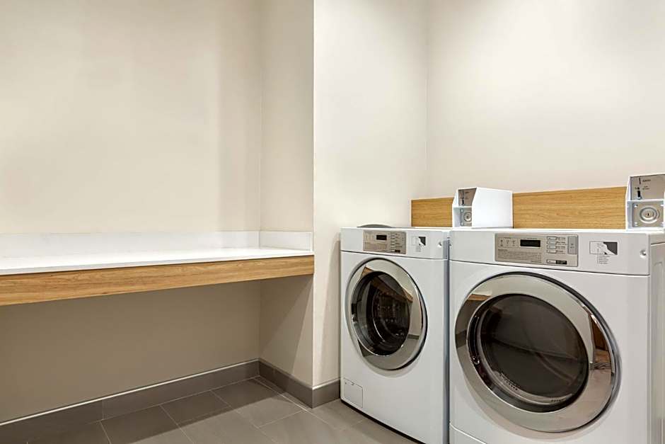 Holiday Inn Express & Suites Bessemer - Birmingham SW, an IHG Hotel