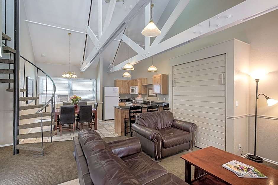 Sweetwater Lift Lodge