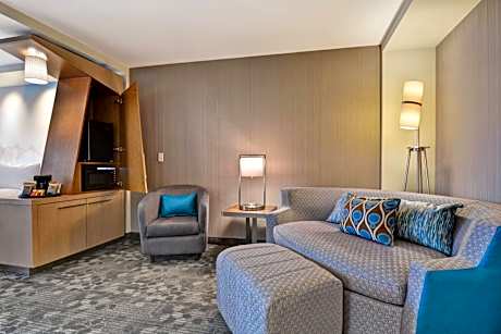 Queen Room with Two Queen Beds and Sofa Bed
