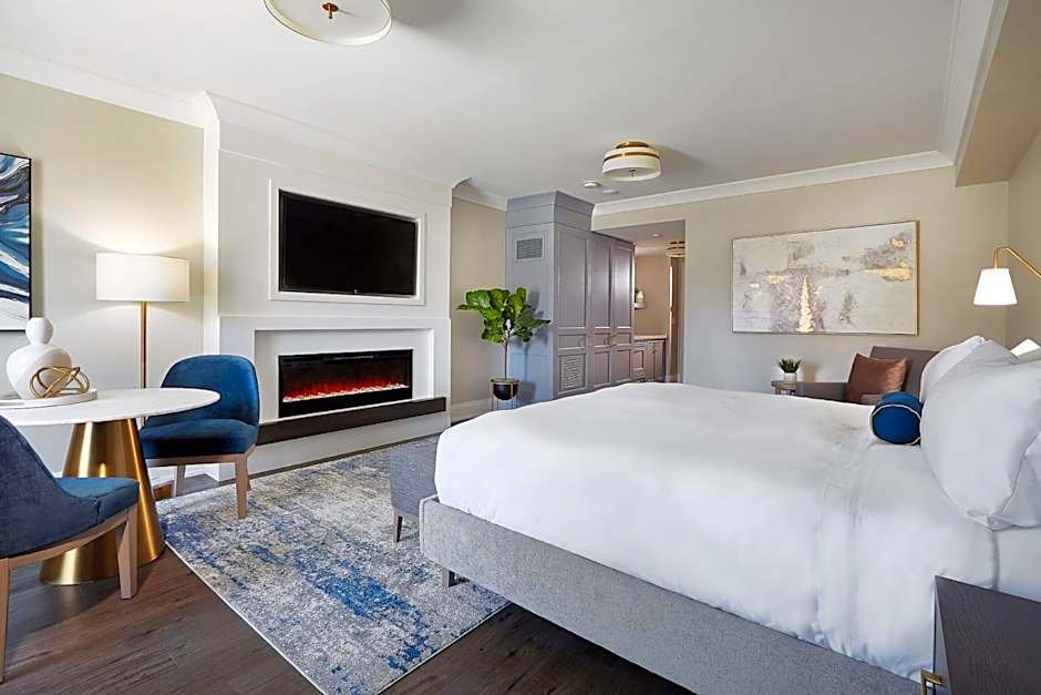 124 on Queen Hotel & Spa