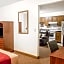 Econo Lodge On The Bay