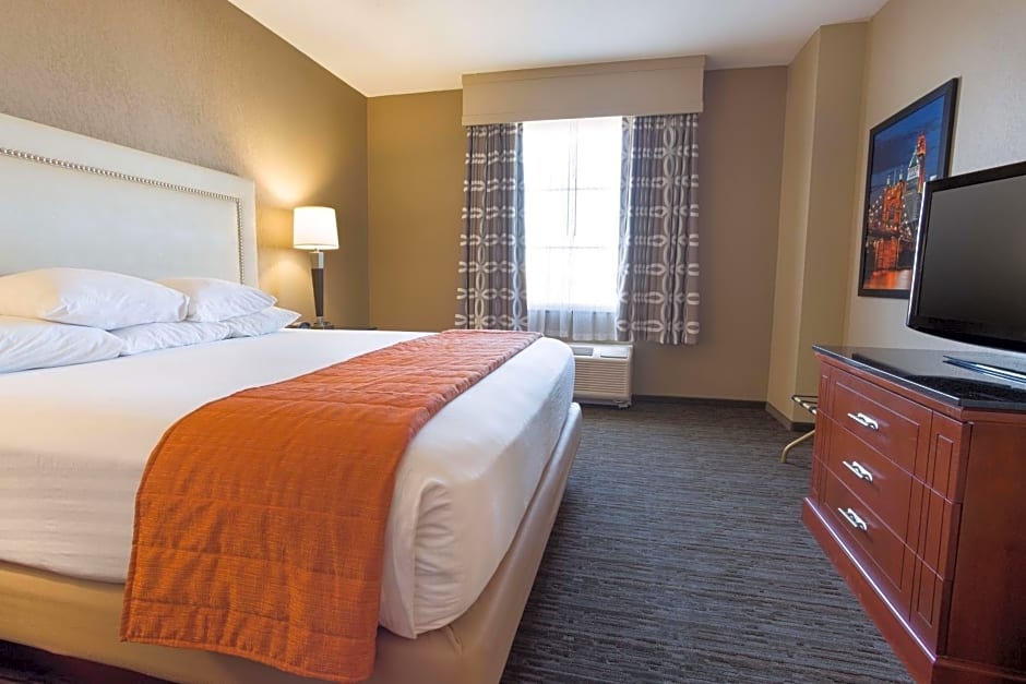 Drury Inn & Suites Cincinnati North