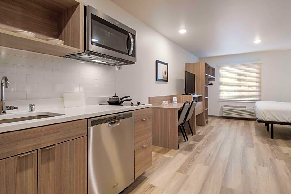 WoodSpring Suites Portland Vancouver