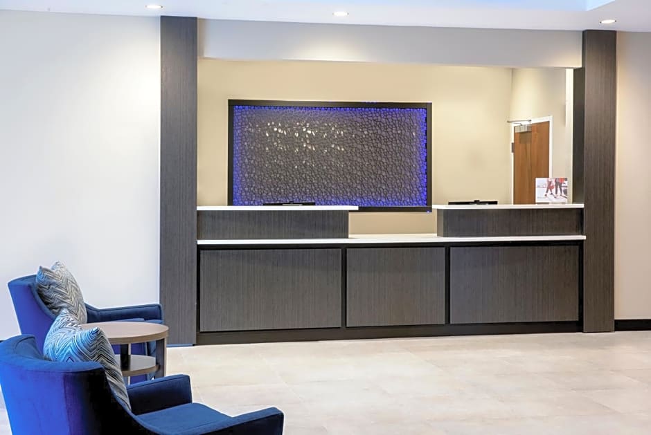 Candlewood Suites Miami Executive Airport - Kendall