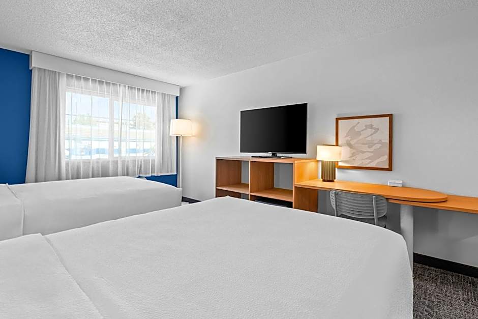 Spark by Hilton Modesto