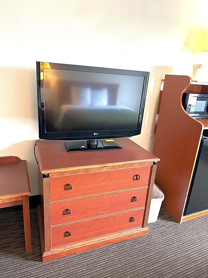 Quality Inn & Suites Salina