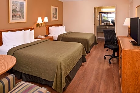 2 Double Beds, Smoking