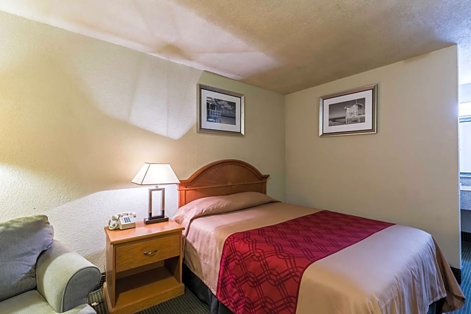 Econo Lodge Baytown