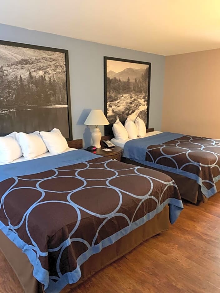 Super 8 by Wyndham Kingston