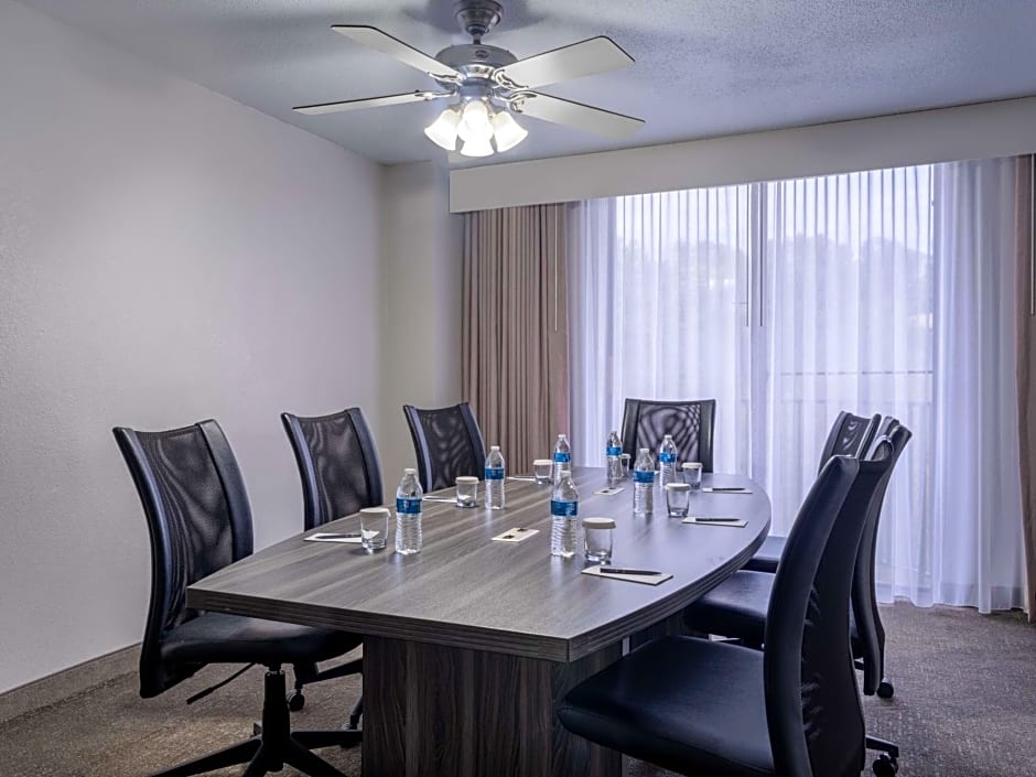 Embassy Suites by Hilton Baltimore Hunt Valley