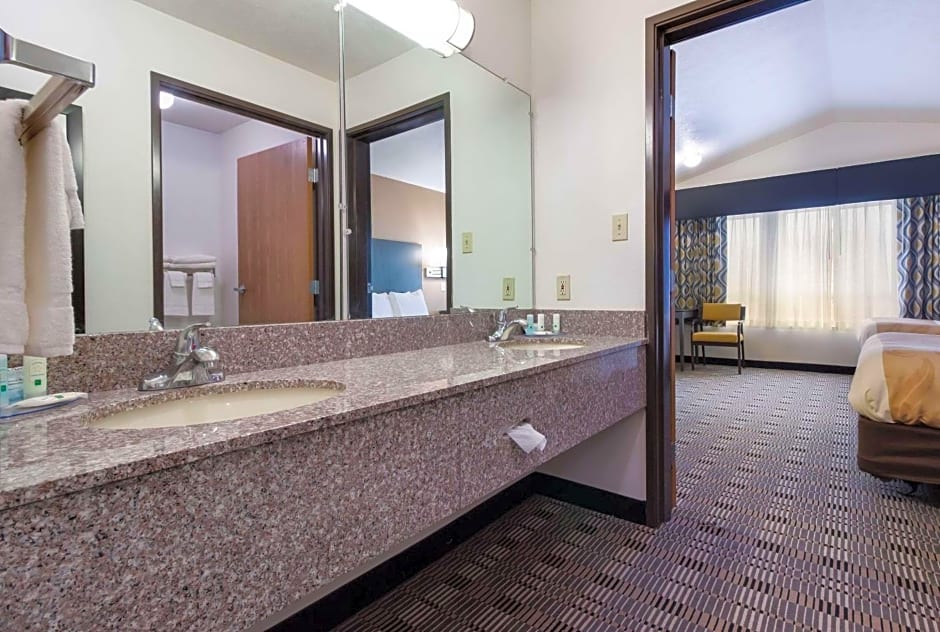Quality Inn & Suites