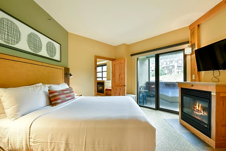 4000 Canyons Resort Drive