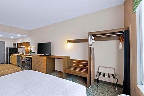King Studio Suite