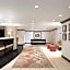 Hilton Orrington / Evanston