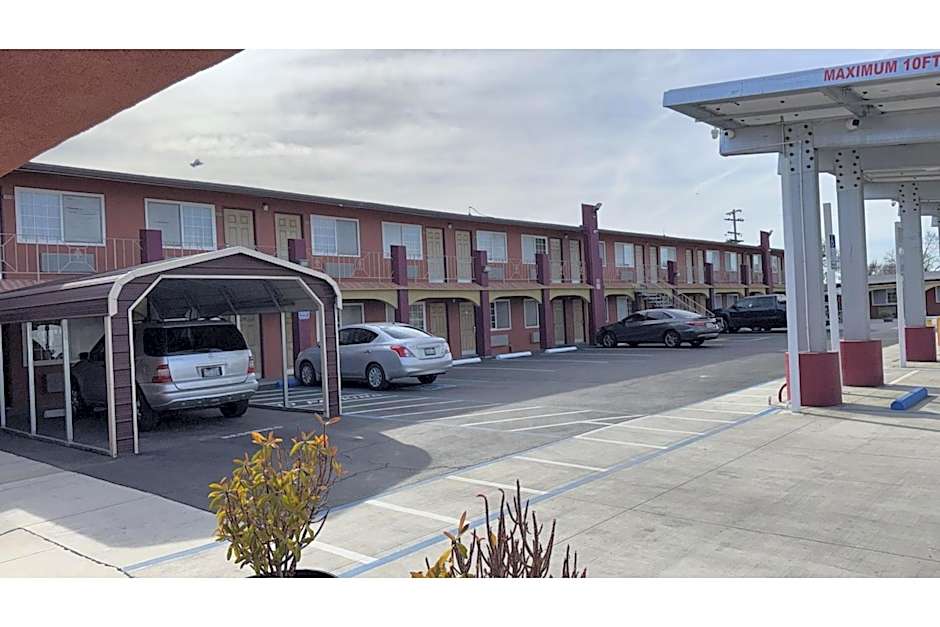 Sunstar Inn