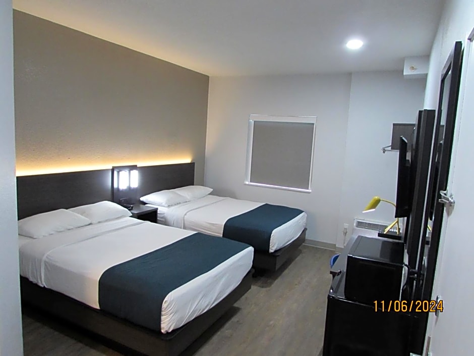 Motel 6-West Des Moines, IA