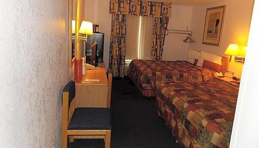 Norwood Inn Roseville