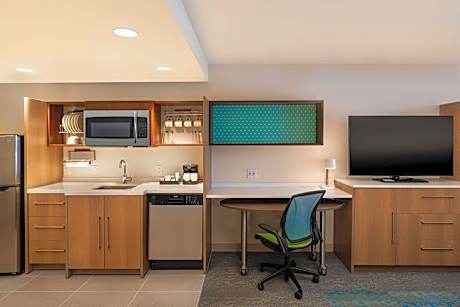 King Studio Suite