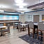 La Quinta Inn & Suites by Wyndham Houston - Normandy