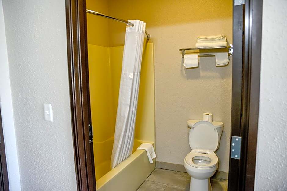 Baymont by Wyndham O'Fallon St. Louis Area
