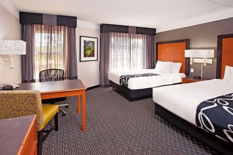 2 Double Beds Mobility/Hearing Impaired Accessible Room Non-Smoking