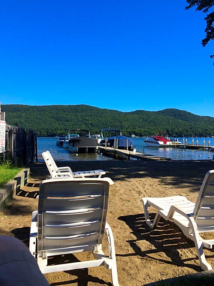 The Sundowner on Lake George
