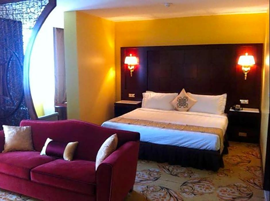 Oasis Hotel