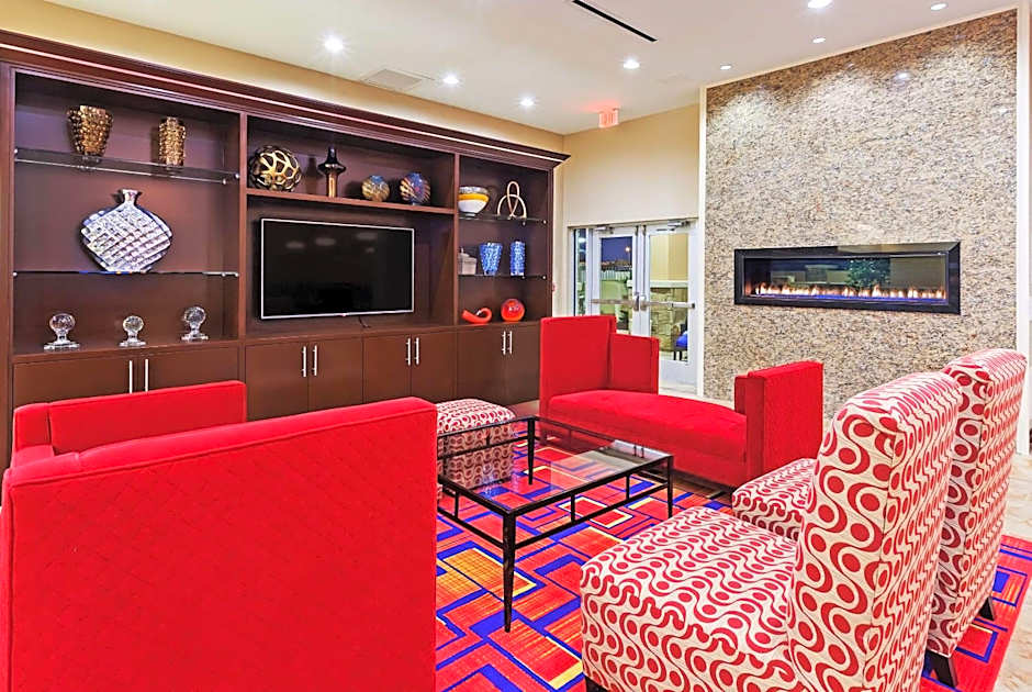 Clarion Hotel