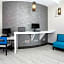 Holiday Inn Express & Suites Houston - Hobby Airport Area