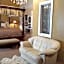 Hassinger Daniels Mansion Bed and Breakfast