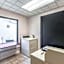 Econo Lodge Inn & Suites Middletown