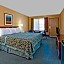 Days Inn by Wyndham Fontana / Rialto