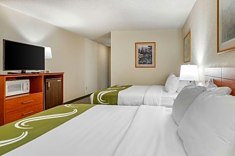 2 Queen Beds, Business Room, Nonsmoking