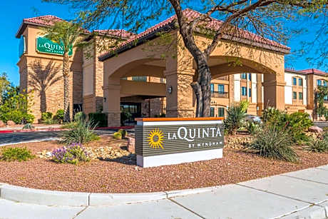 La Quinta Inn & Suites by Wyndham Las Vegas Airport South