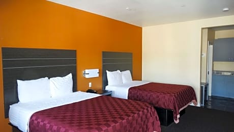 Queen Room with Two Queen Beds - Disability Access