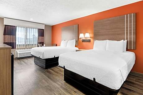 Queen Room with Two Queen Beds - Non-Smoking/1st Floor