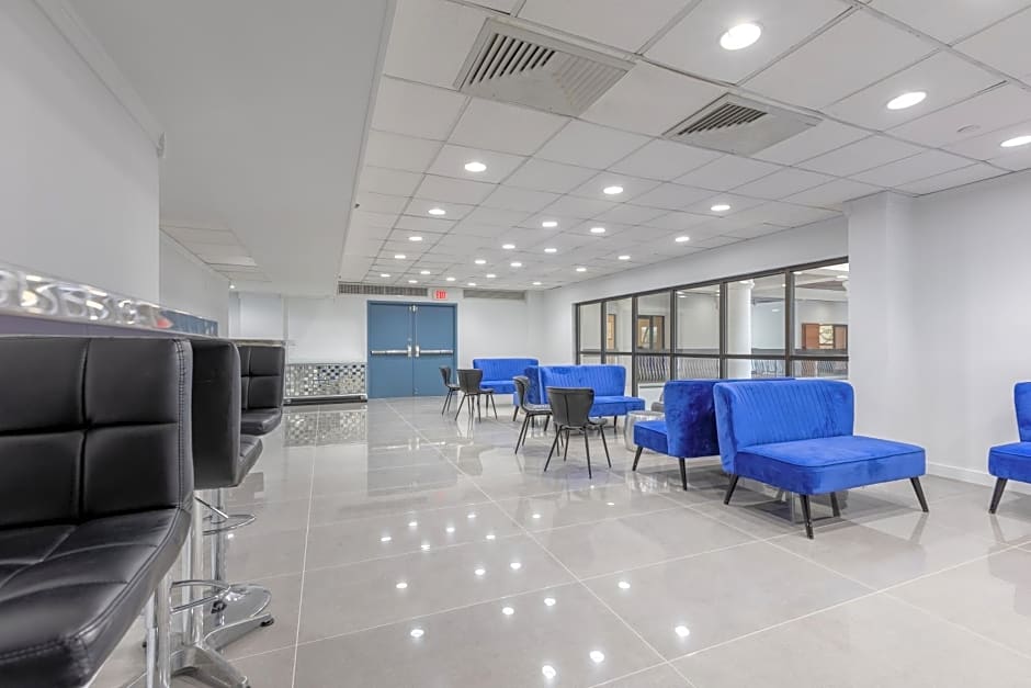 Regency Miami Airport by Sonesta