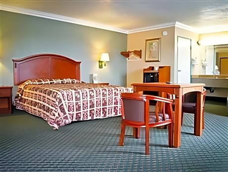 King Room with Spa Bath