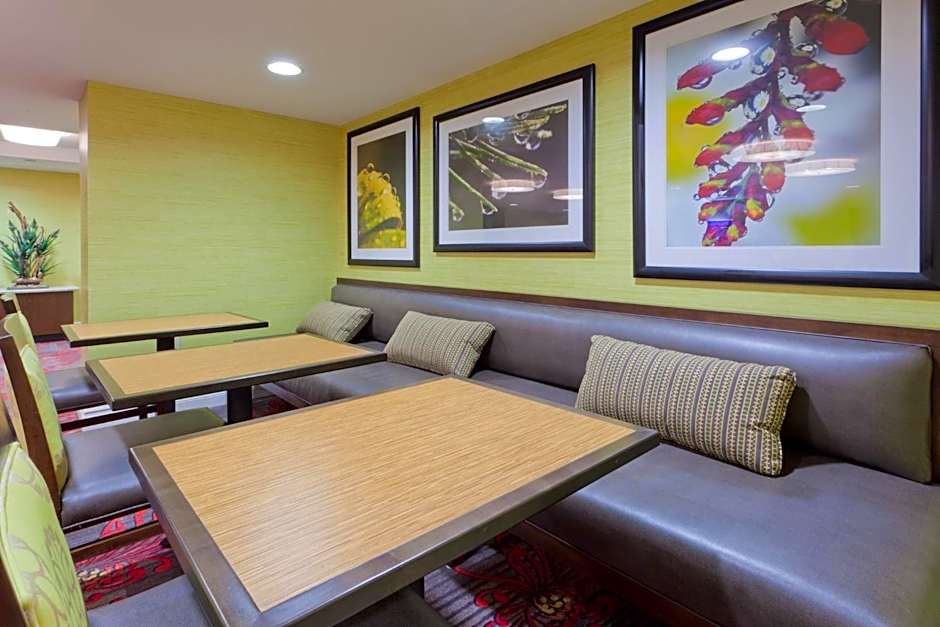 Holiday Inn Express - Neptune