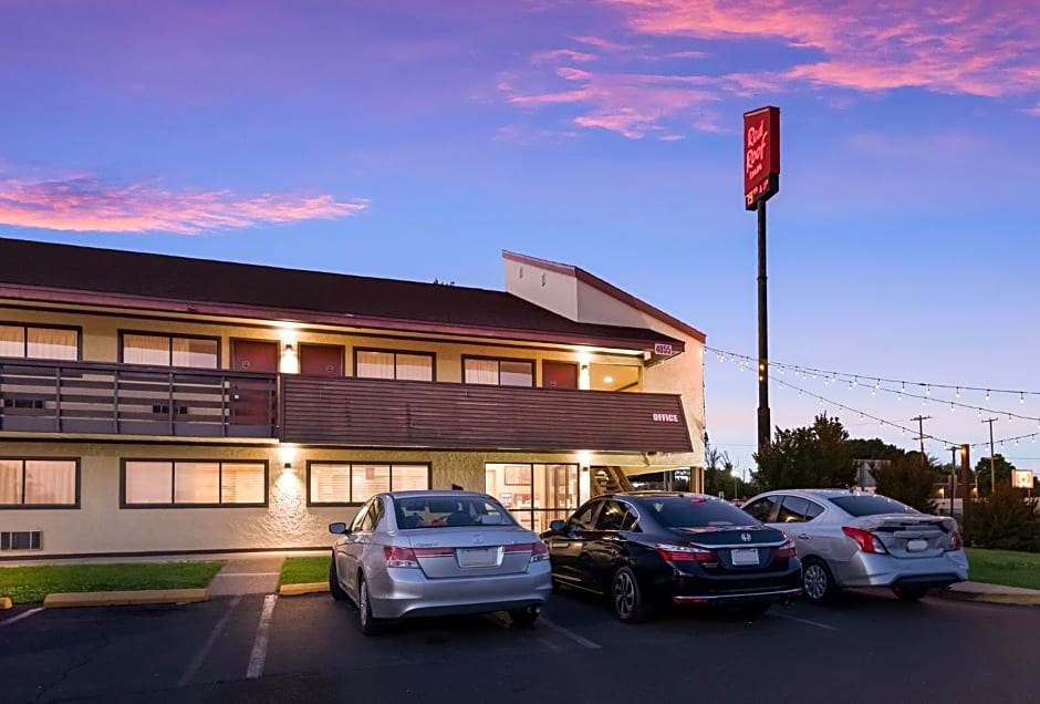 Red Roof Inn - Philadelphia Trevose