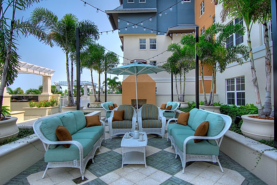 Harborside Suites at Little Harbor Hotel