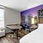Clarion Pointe