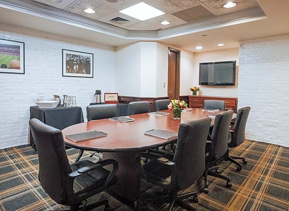 Club Quarters Hotel in Boston